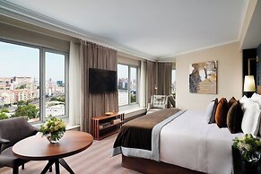 Corinthia Lisbon