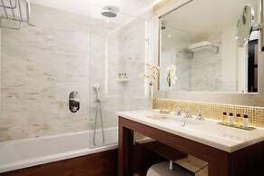 Corinthia Lisbon