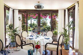 Pine Cliffs Hotel, a Luxury Collection Resort, Algarve