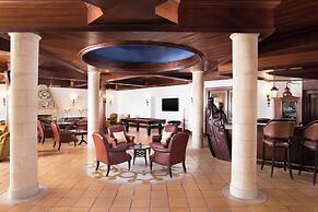 Pine Cliffs Hotel, a Luxury Collection Resort, Algarve