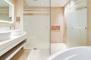 Pine Cliffs Hotel, a Luxury Collection Resort, Algarve
