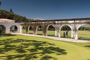 Pine Cliffs Hotel, a Luxury Collection Resort, Algarve