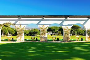 Pine Cliffs Hotel, a Luxury Collection Resort, Algarve