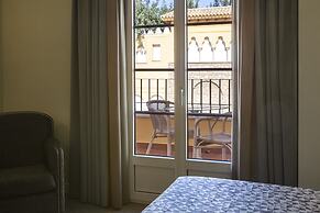 Hotel Macià Alfaros