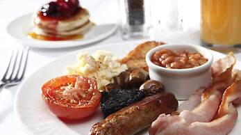 Holiday Inn Basingstoke by IHG