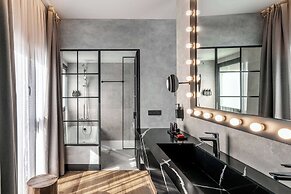 Radisson RED Madrid