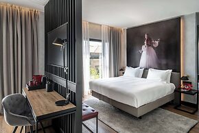 Radisson RED Madrid