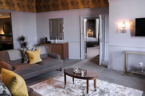 The Caledonian Edinburgh, Curio Collection by Hilton
