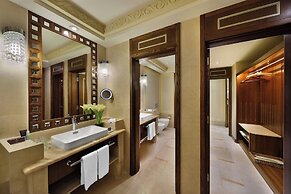 Al Bustan Palace, a Ritz-Carlton Hotel