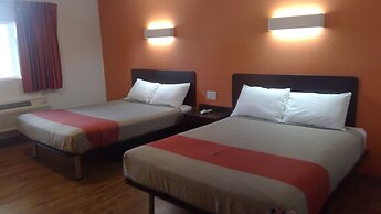 Motel 6 Clovis, NM
