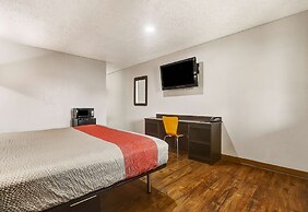 Motel 6 Clovis, NM
