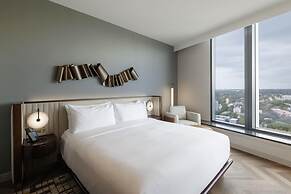 Hilton Arlington Rosslyn The Key