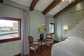 Santa Chiara Hotel