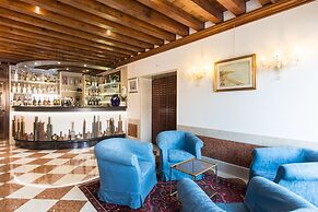 Santa Chiara Hotel