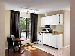 Huntingdon Hotel and Suites