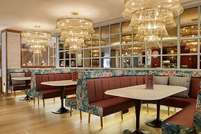 Doubletree by Hilton Bath