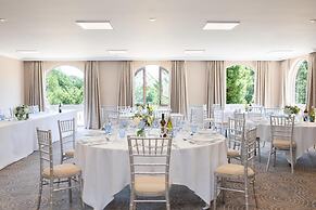 Hilton Cobham