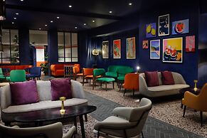 Hilton Cobham