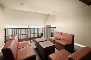 Delta Hotels by Marriott Calgary South
