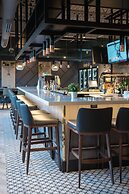 Delta Hotels by Marriott Calgary South