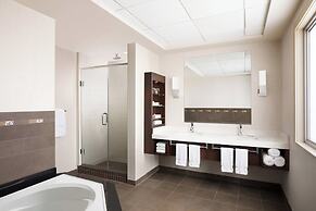 Delta Hotels by Marriott Calgary South