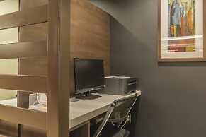 Quality Hotel & Conference Centre