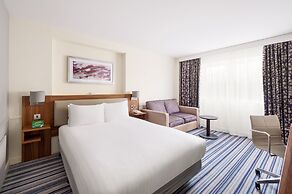 Holiday Inn Leeds Garforth by IHG