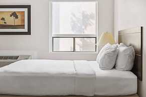 Radisson Hotel & Conference Centre West Edmonton