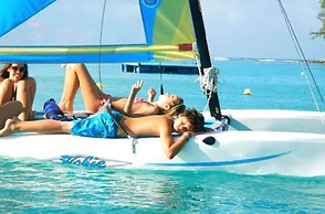 Coral Reef Club