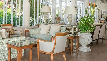 Coral Reef Club