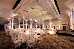 The Queens Hotel
