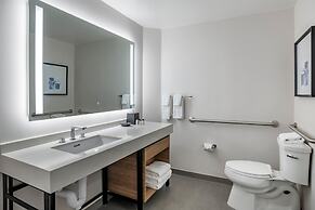 Sheraton Suites Wilmington Downtown