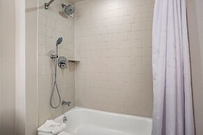 Sheraton Suites Wilmington Downtown