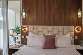 Le Cetai Cannes Beach Hotel
