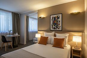 Le Cetai Cannes Beach Hotel