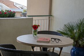 Le Cetai Cannes Beach Hotel
