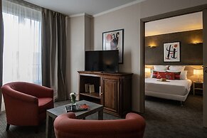 Le Cetai Cannes Beach Hotel