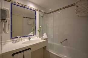 Le Cetai Cannes Beach Hotel