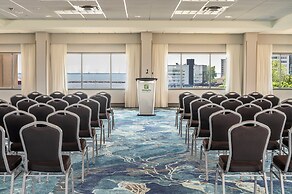 Holiday Inn Kingston Waterfront by IHG