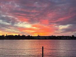 Holiday Inn Kingston Waterfront by IHG