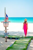 Le Meridien Phuket Beach Resort