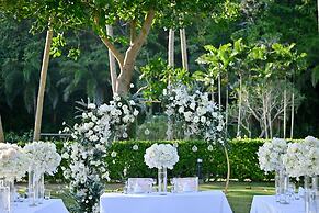 Le Meridien Phuket Beach Resort