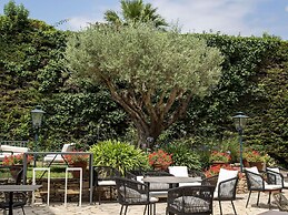 Mercure Carcassonne la Cite Hotel