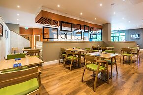 Holiday Inn Lancaster by IHG