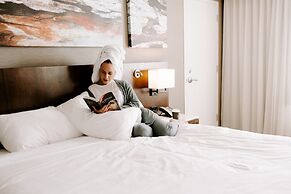 Delta Hotels by Marriott Saguenay Conference Centre