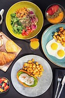 InterContinental Toronto Centre by IHG