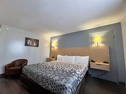 Econo Lodge Motel Village