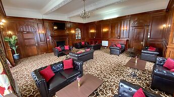 Russ Hill Hotel
