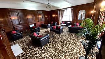 Russ Hill Hotel