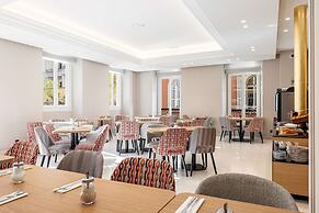 Hôtel Apollinaire Nice